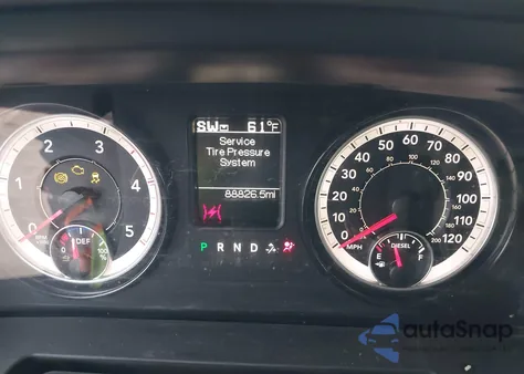 2018 Ram 2500 Tradesman 4X4 8' Box из США, поврежденный, VIN 3C6UR5HLXJG301558